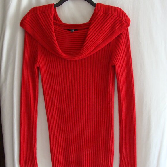 THE LIMITED Bright Red Long Sleeve RIB Knit COWL Neck Sweater Sz SMALL - Picture 2 of 6